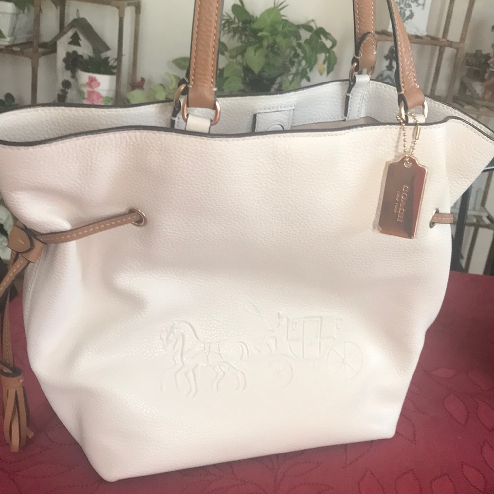 Coach Andy Tote - off white